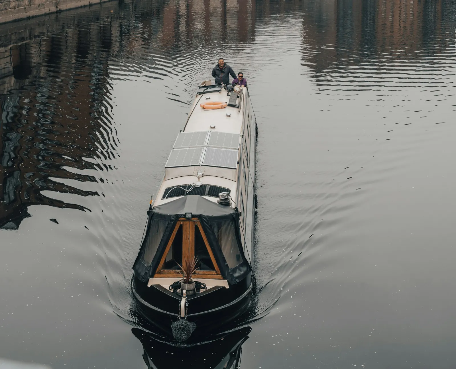 Narrowboat on the Trent